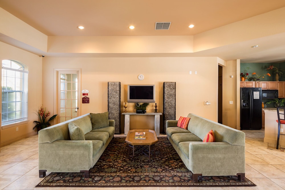 Disneys Den by VillaDirect - Image 2