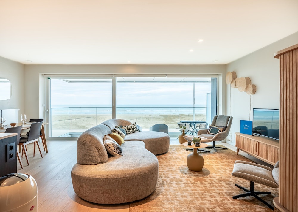 Apartment in Koksijde With Stunning Sea Views