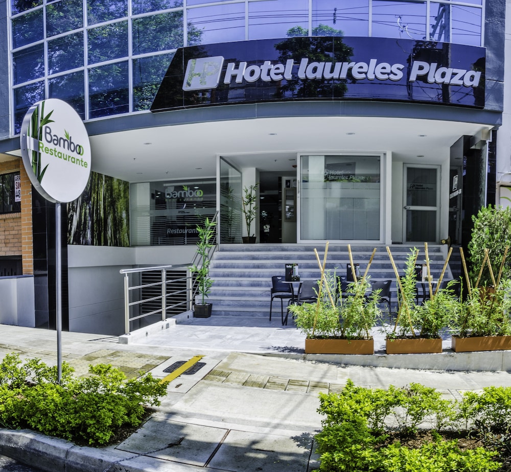 Hotel Laureles Plaza - Image 1