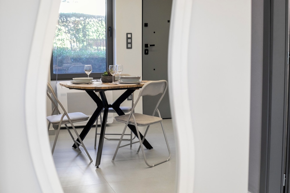 Clavé - Deluxe Studio in Athens