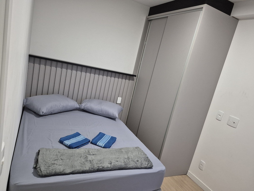 Skyline Comfort Club - Azul Celeste