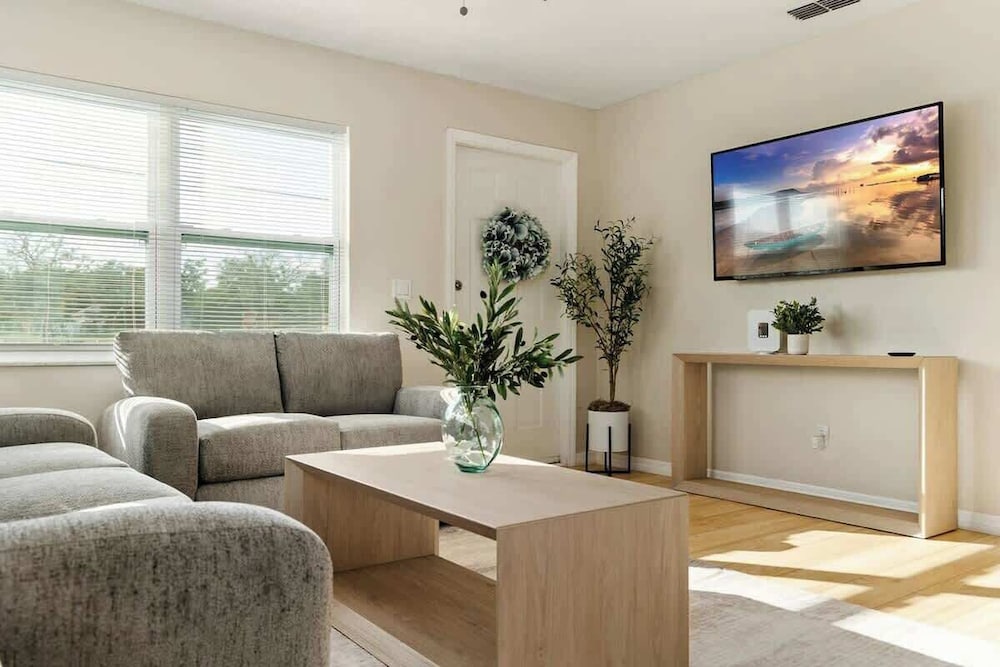 Spacious Zephyrhills Duplex #1