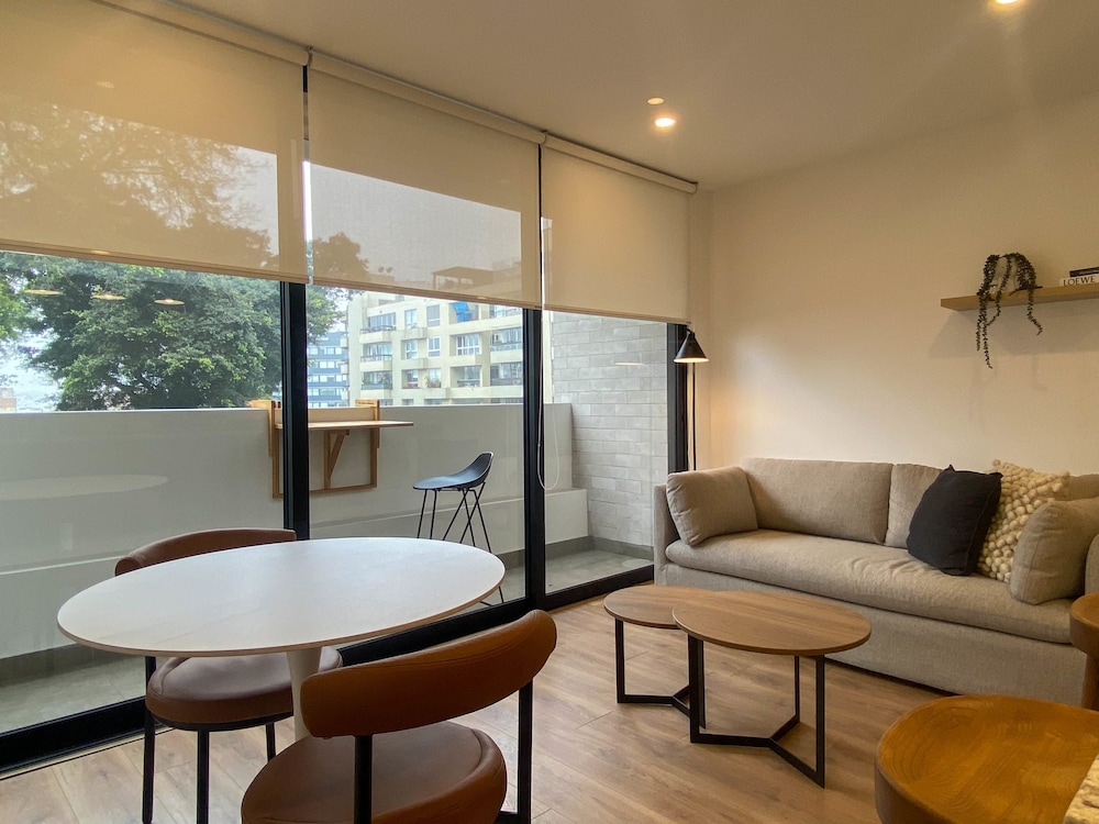 Majestic 1BR Duplex in Miraflores