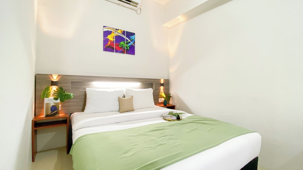 Simply Look 2Br Apartment At Vittoria Residence