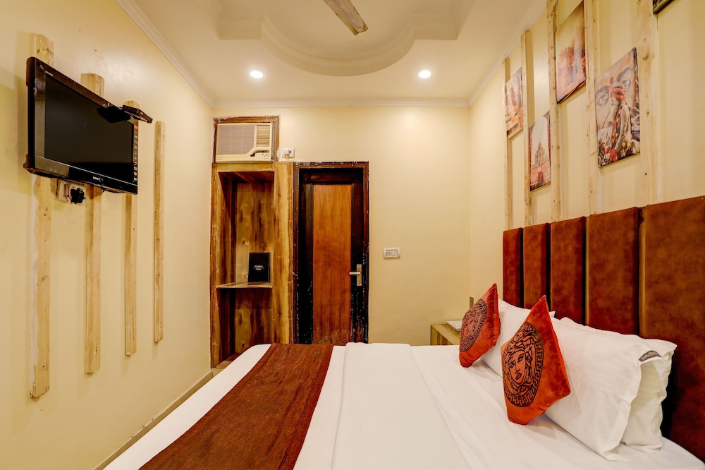 Staybook Hotel Jai Balaji New Delhi Railway Station
