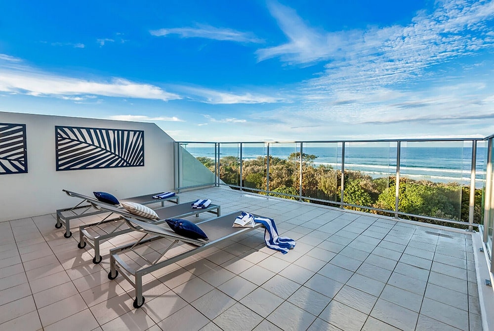 Luxury Apartments on Bells Boulevard