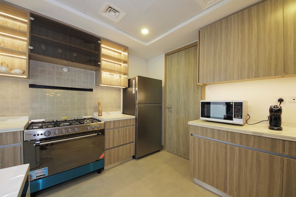 Silk Valley-Luxury 4B with private pool