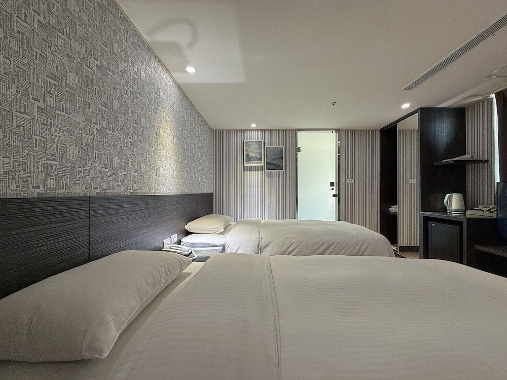 ElEnce Hotel