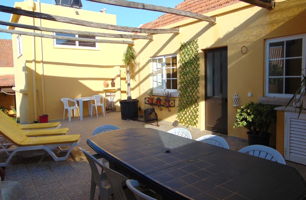 Casa Mestre Guesthouse