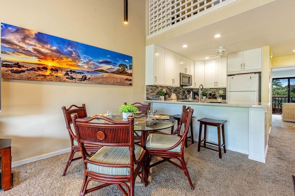 Maui Kamaole M207 2 Bedroom Condo