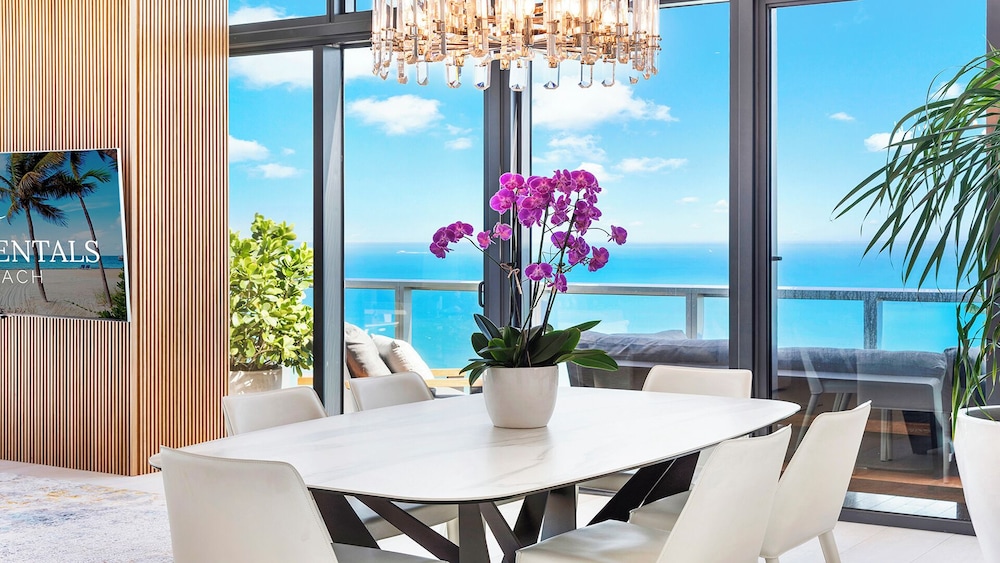 Luxury Vacation Rentals in South Beach by LRMB