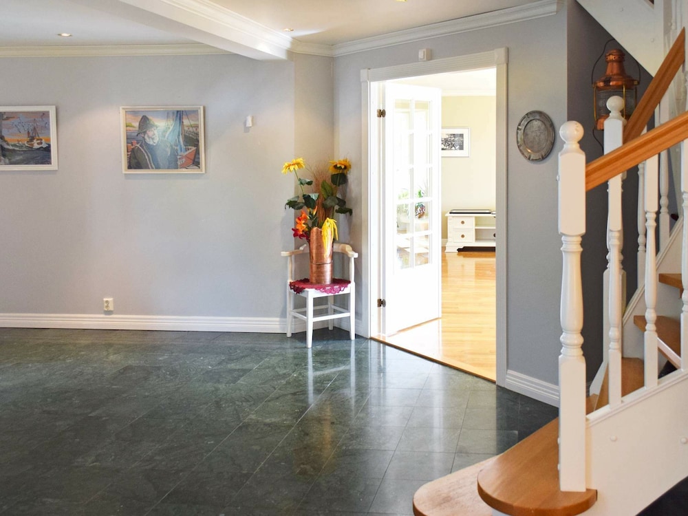 Holiday Home in Ballstad view 3