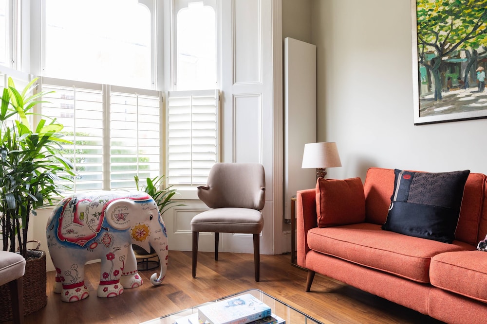 Poplar Grove II by Onefinestay