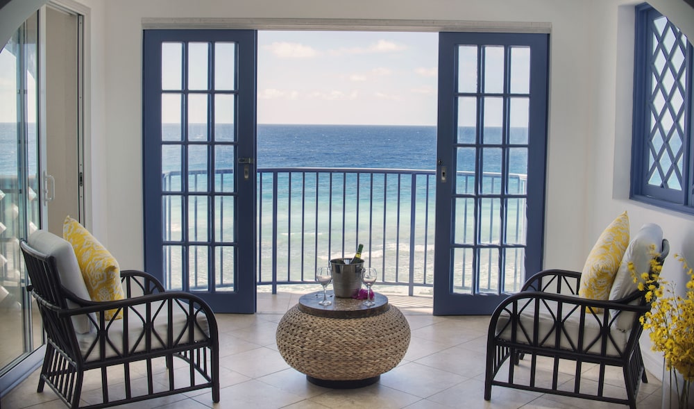 Hotel South Ocean Villa 402 - Image 1