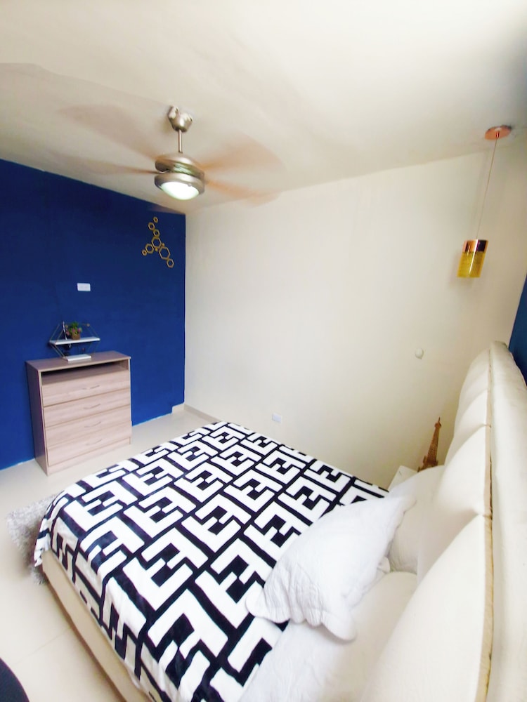 PROMO 18 BDRM Building, Pool+ 5Jacuzzis at Poblado