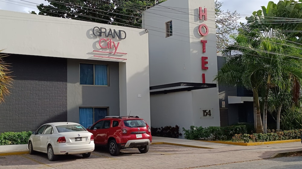 Grand City Hotel - Near Market 28