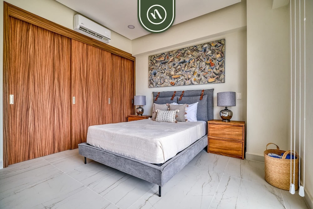 New 2 BR Condo One Street From Beach - Pool - Gym