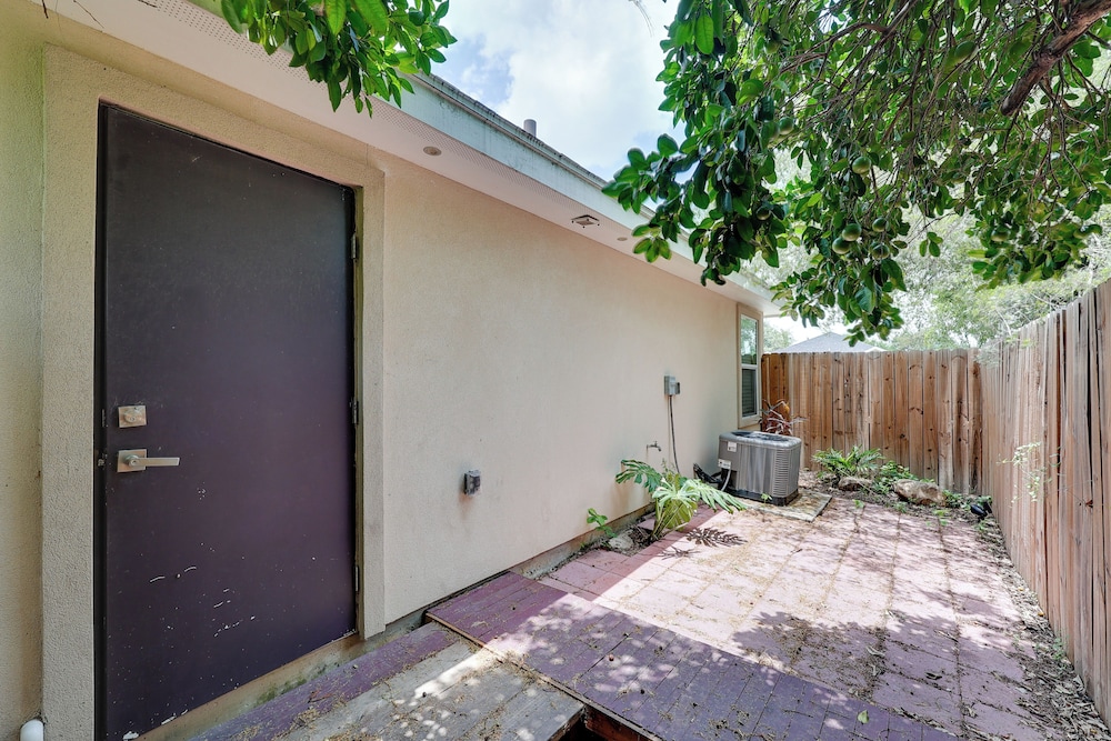 1 Mi to Airport: Mcallen Home w/ Patio!