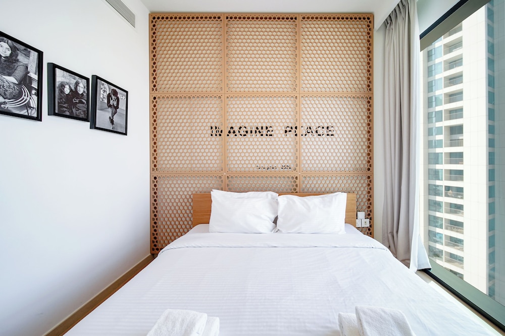 PVH - 2BR Artistic Retreat in Downtown Views 2