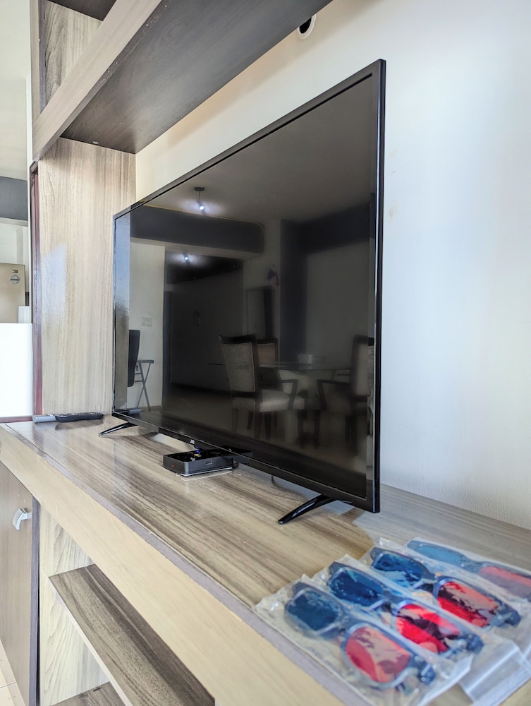 1 BDR apartment on Balboa Avenue