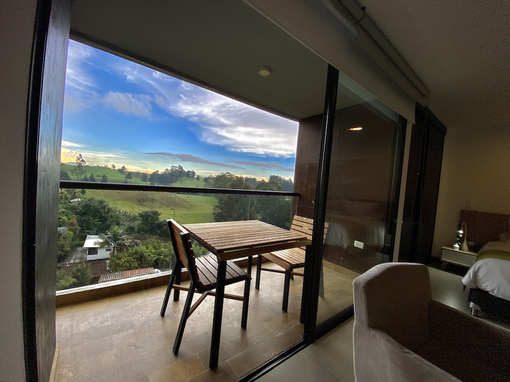 Room in Studio - Suite Hotelera - A 5 Minutos del Aeropuerto