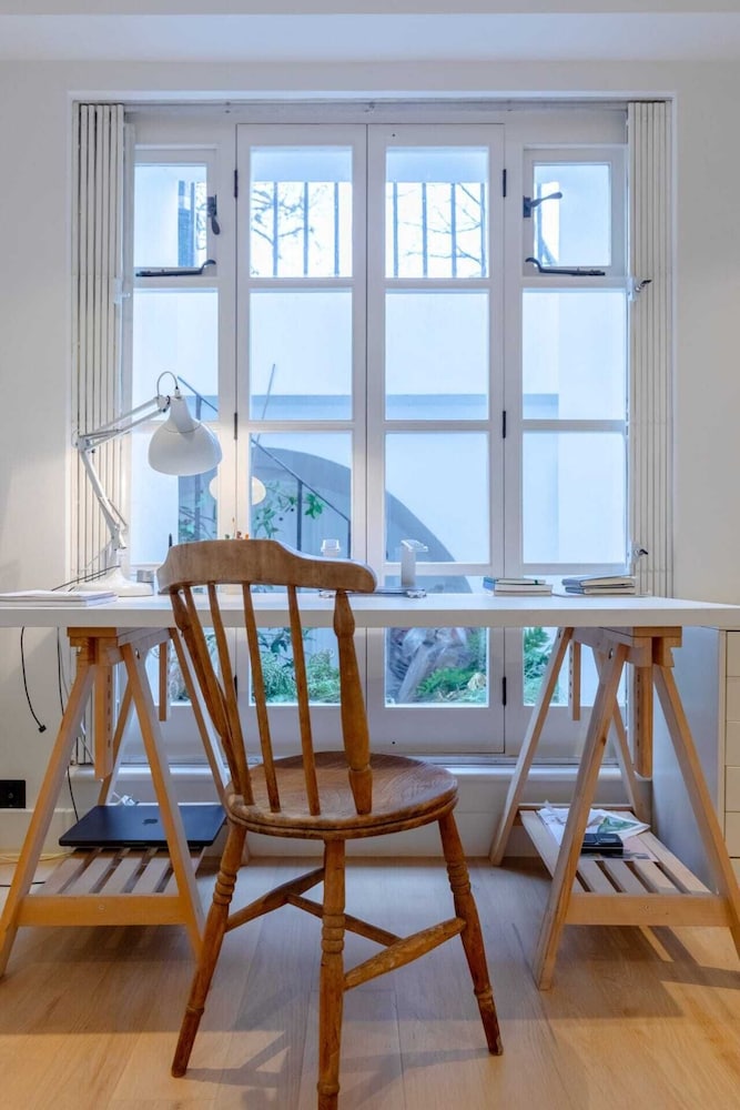 Chic 1BD Flat W/private Terrace Knightsbridge!