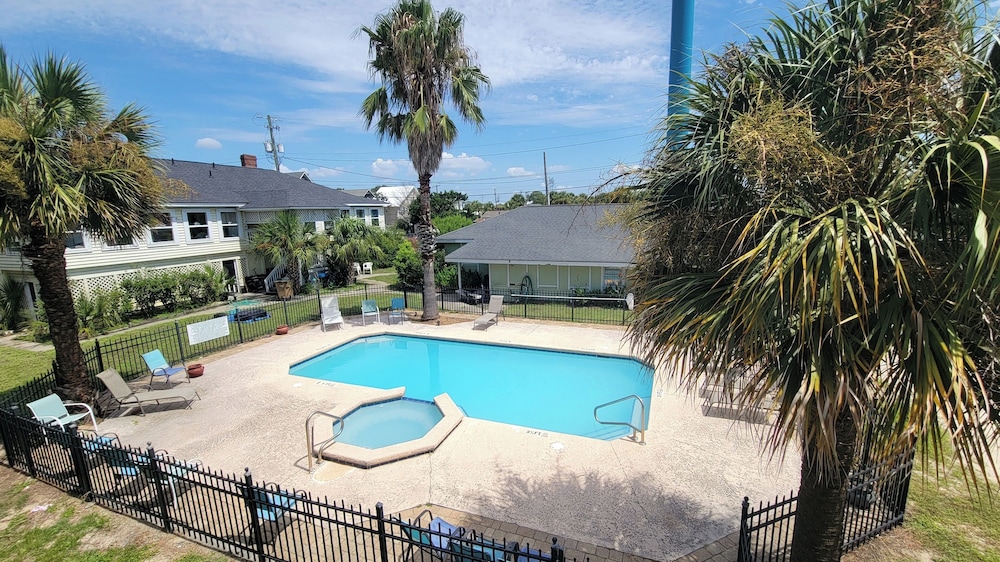 203 Butler Avenue by Tybee Vacation Rentals