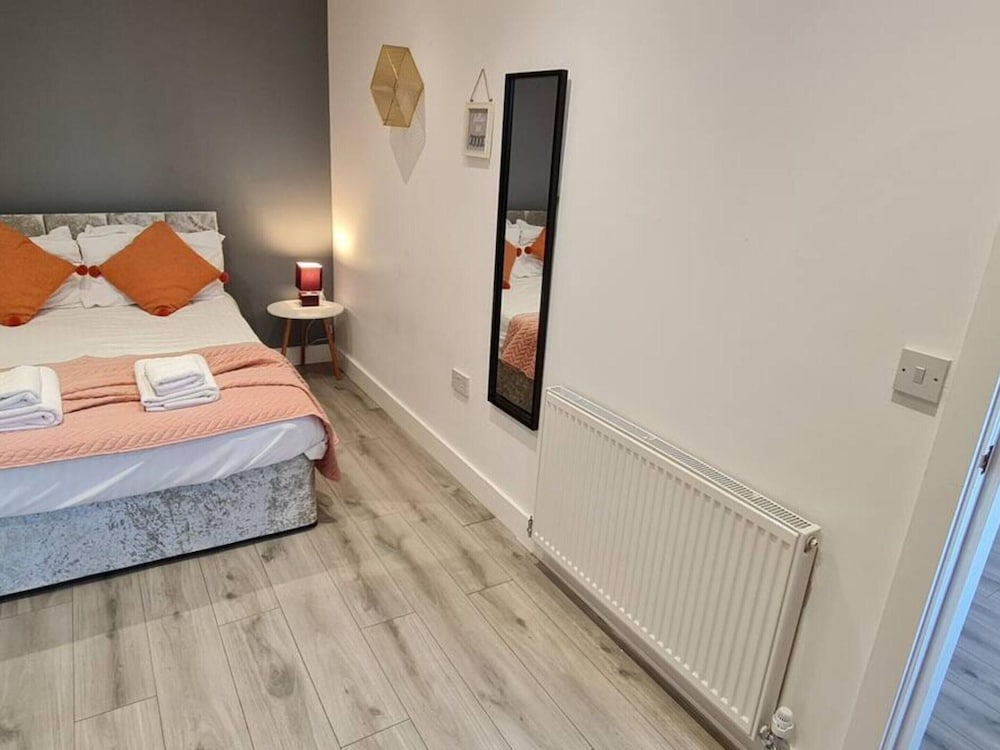 The Lowry One-bedroom Apartment by Belvilla view 4