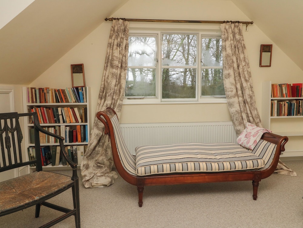 Laundry Cottage