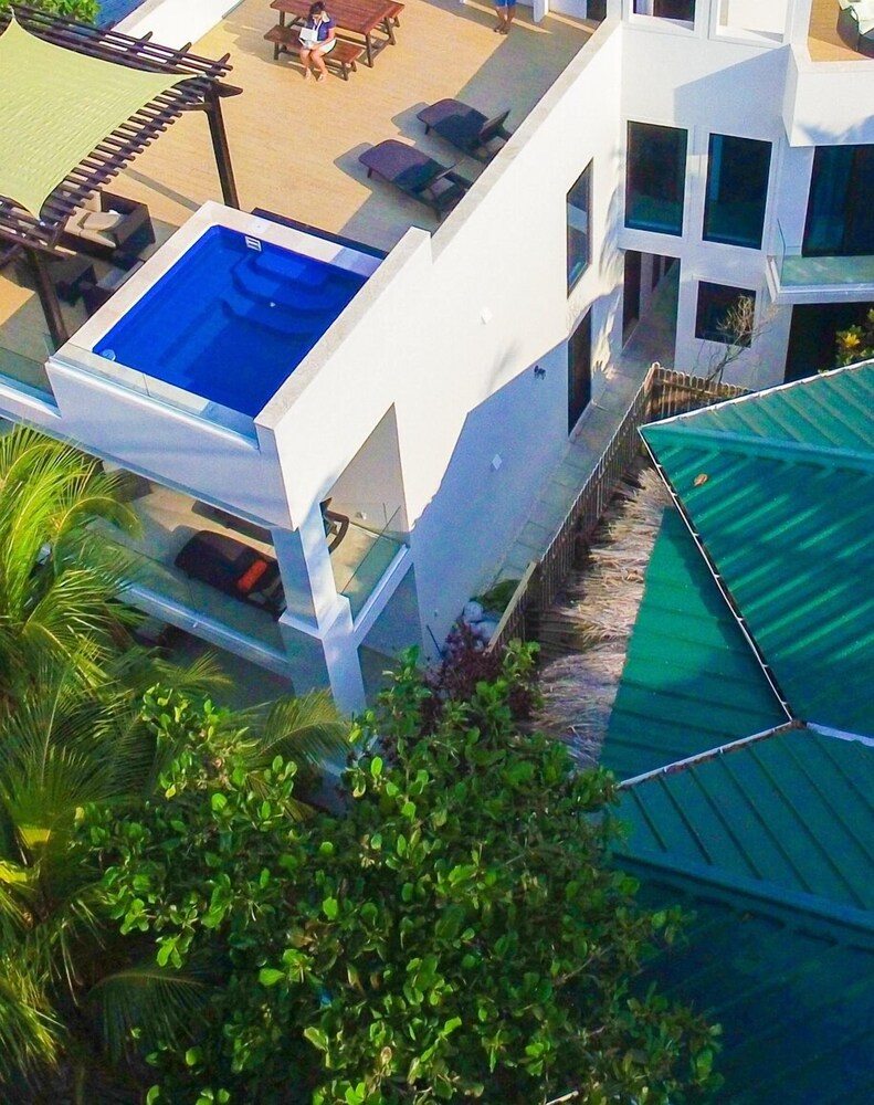 Bella Luna Beach House #226859