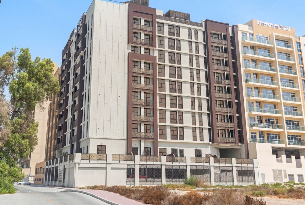Chic 1BR Iris Amber Al Jaddaf