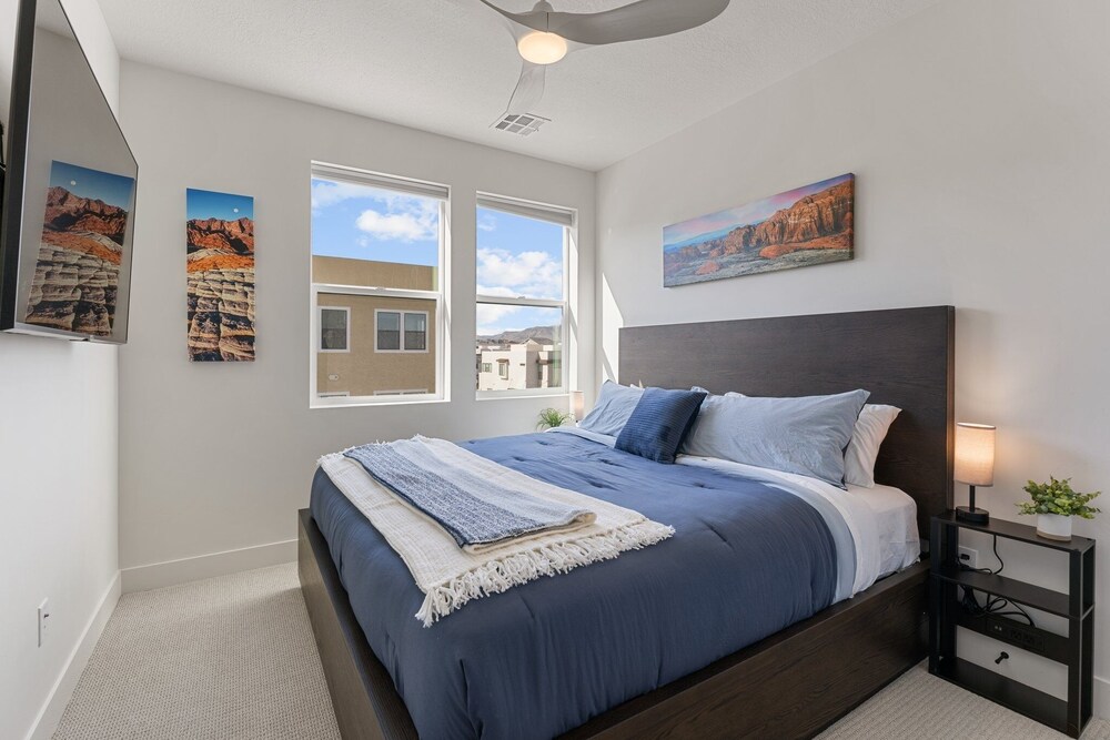 Red Rock Lagoon 3 Bedroom Condo
