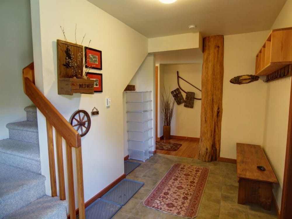 Mountain Town Properties White Wolf 4 - Image 4