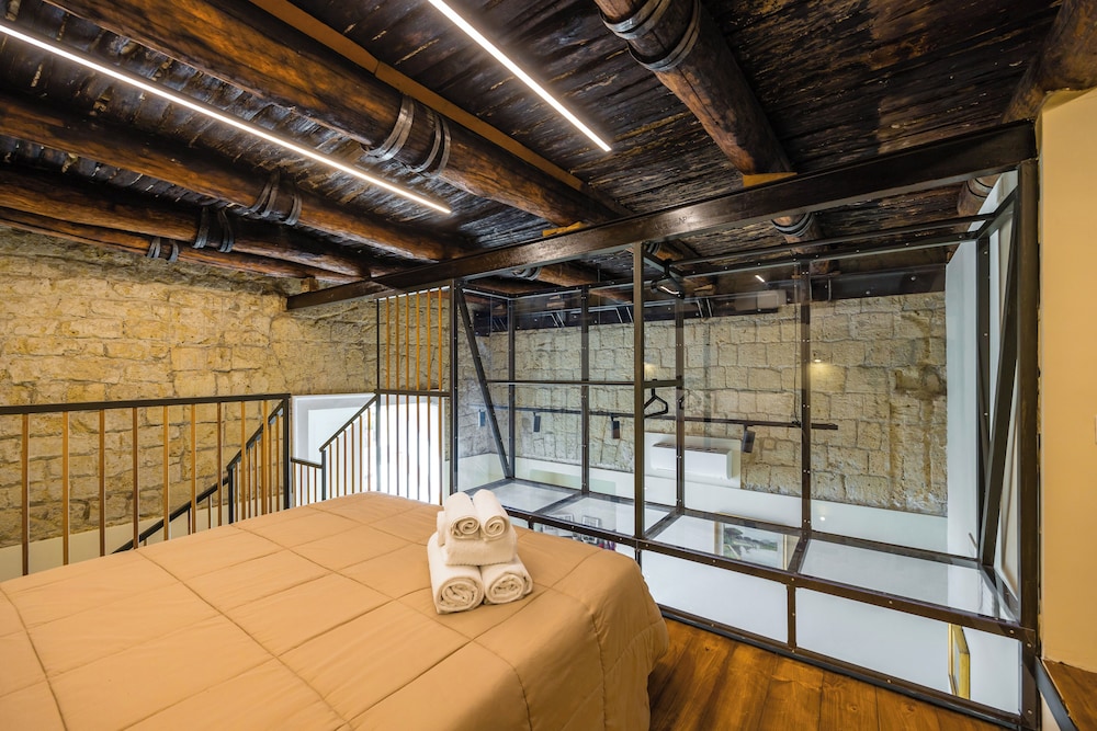 La Pinacoteca Aparthotel by NapoliApartments