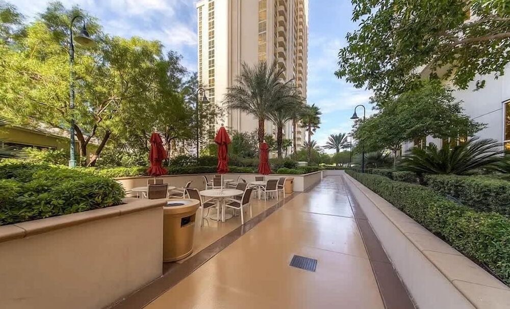 Signature MGM