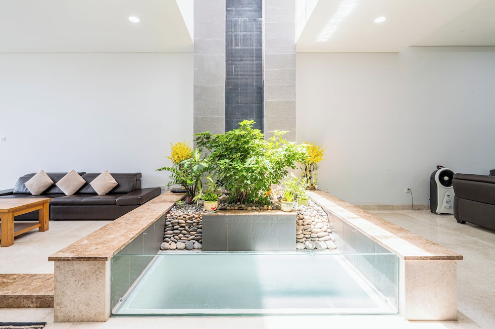 Thao Dien Garden Villa 5BR Luxury Oasis