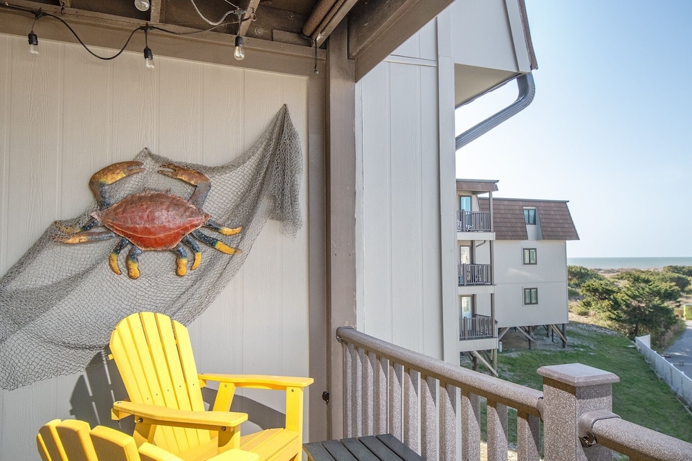 Southwinds H11 2 Bedroom Condo by RedAwning