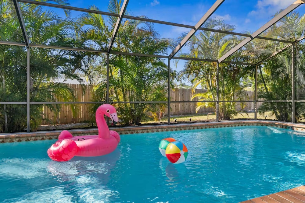 The Tropical Retreat