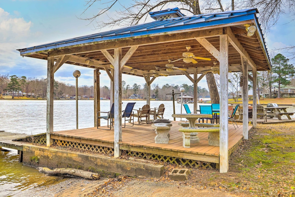 Lakefront Retreat With Private Docks  Gazebo! - Property Image 4