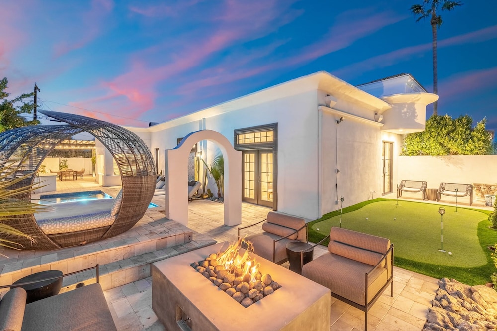 The Casa Del Sol Experience - Old Town Villa