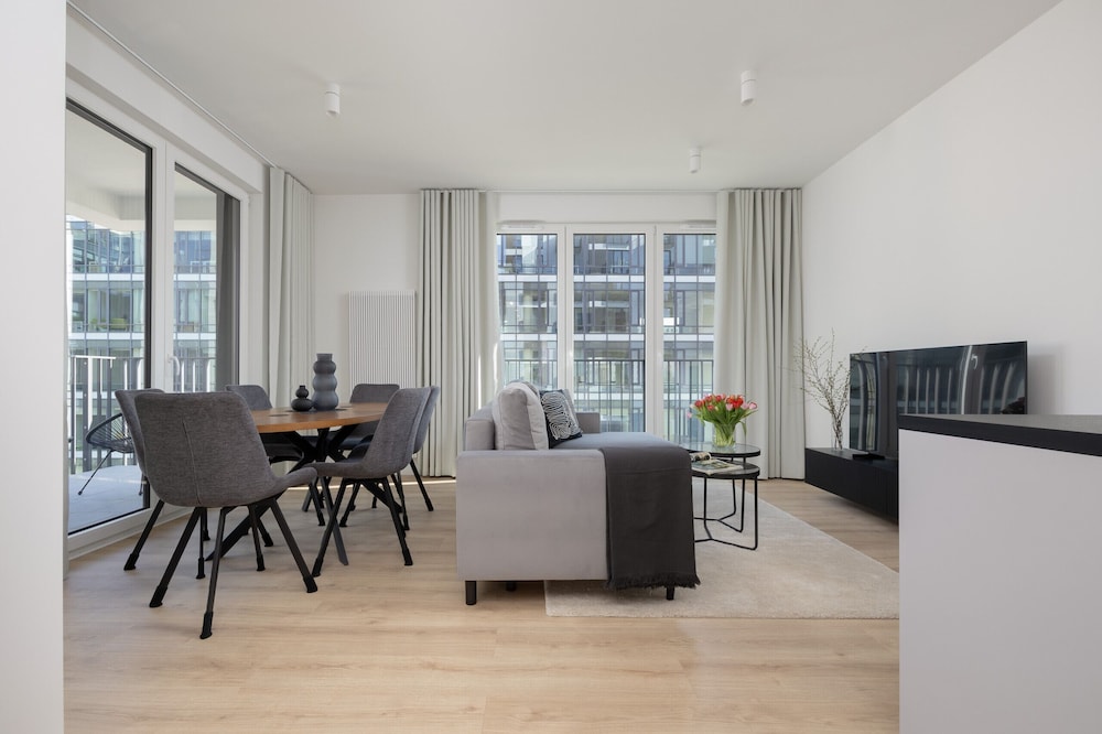Exclusive Apartment by Renters Prestige