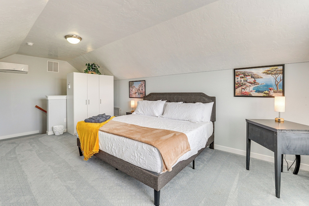Kuna Group Getaway w/ Patio & Grill