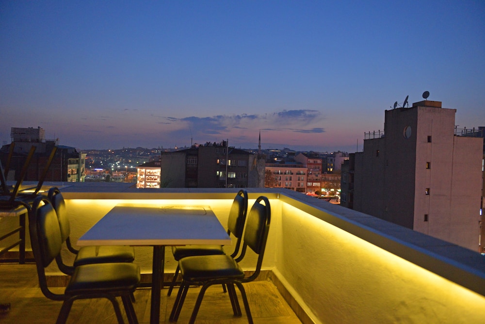 Hotel Marina City 'Otel Marina City' olur. - Image 30