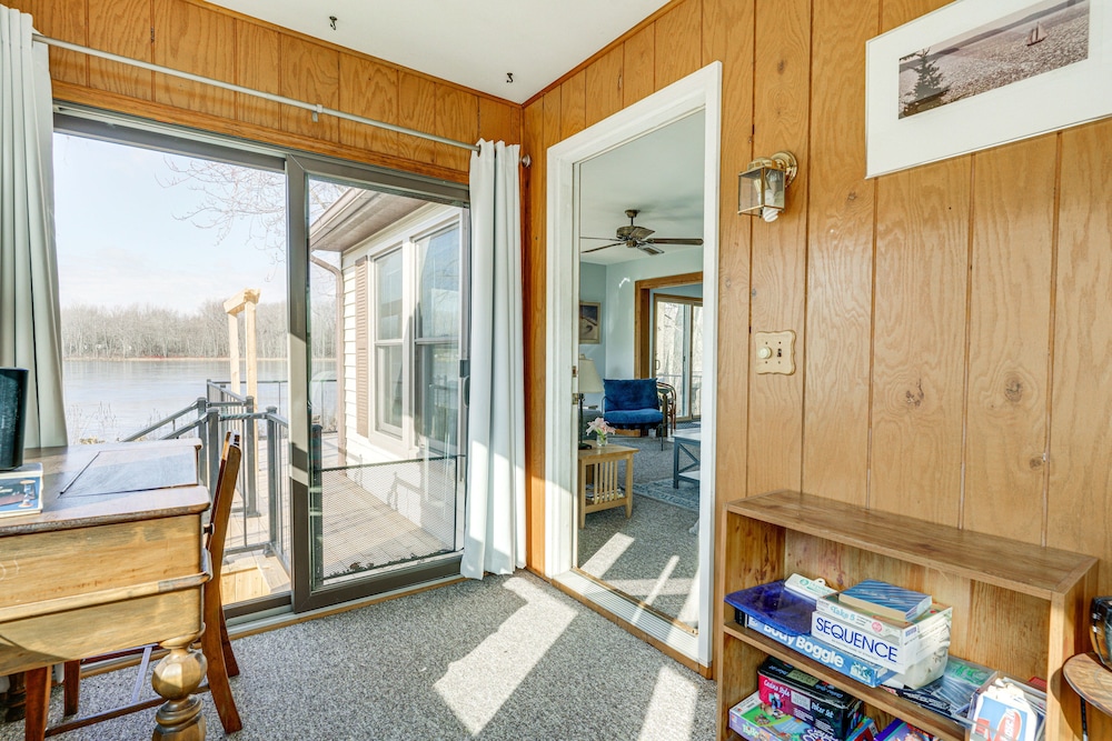 Coldwater Vacations - Waterfront Cottage w/ Dock on Dragon Lake! - Property Image 9