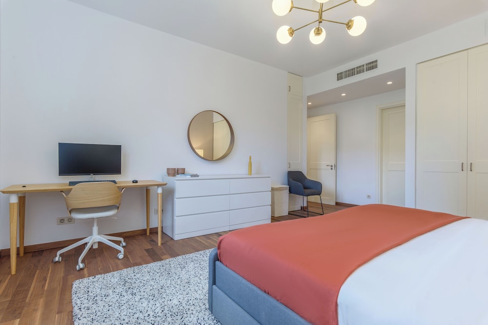 Mundo - 2 BR Apartment at Saifi Village