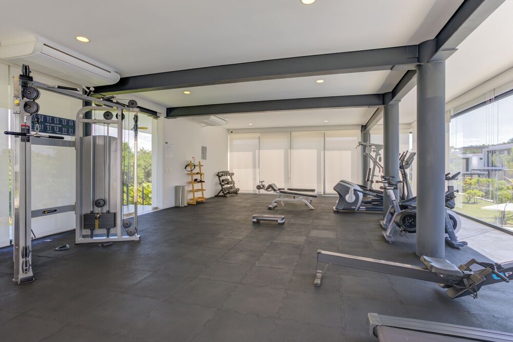 Vista Natura-Luxury Home Near the Beach