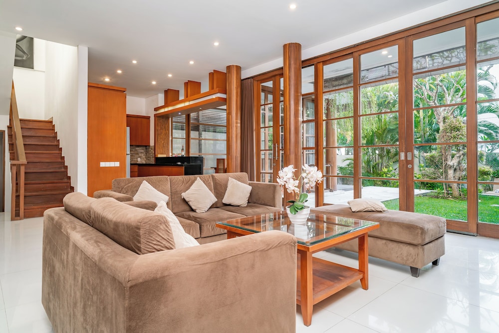 Bale Gede Luxury Villas by Moria