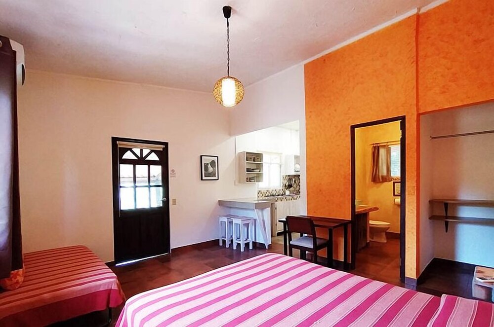 Casa Laguna Studios Apartments