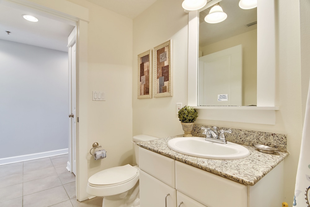 Grand Panama Beach Resort by Book That Condo