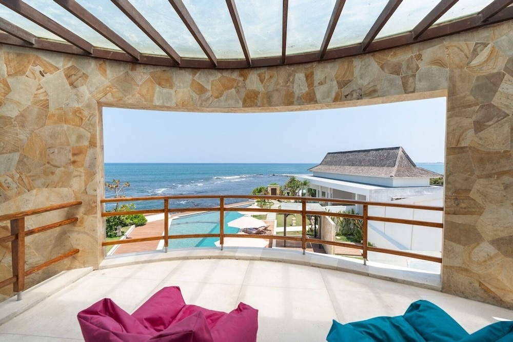 Nalas Villa